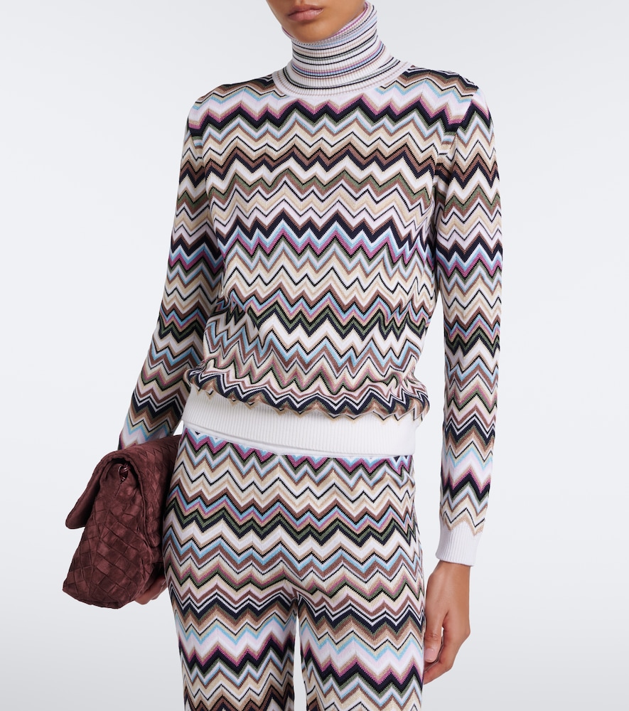 Zigzag Turtleneck Sweater