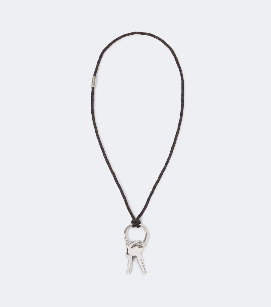 Halskette mit Anhänger mit Leder
