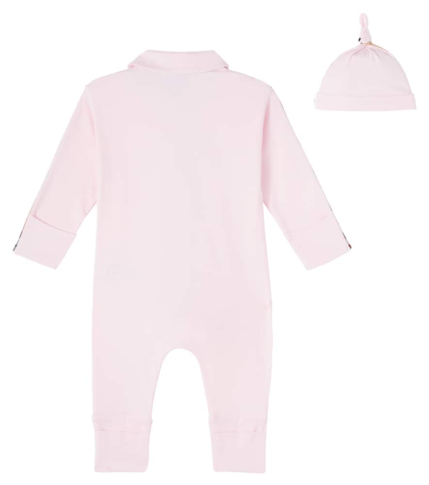 Burberry Baby Cotton-blend Beanie, Bib, And Onesie Set In Pink
