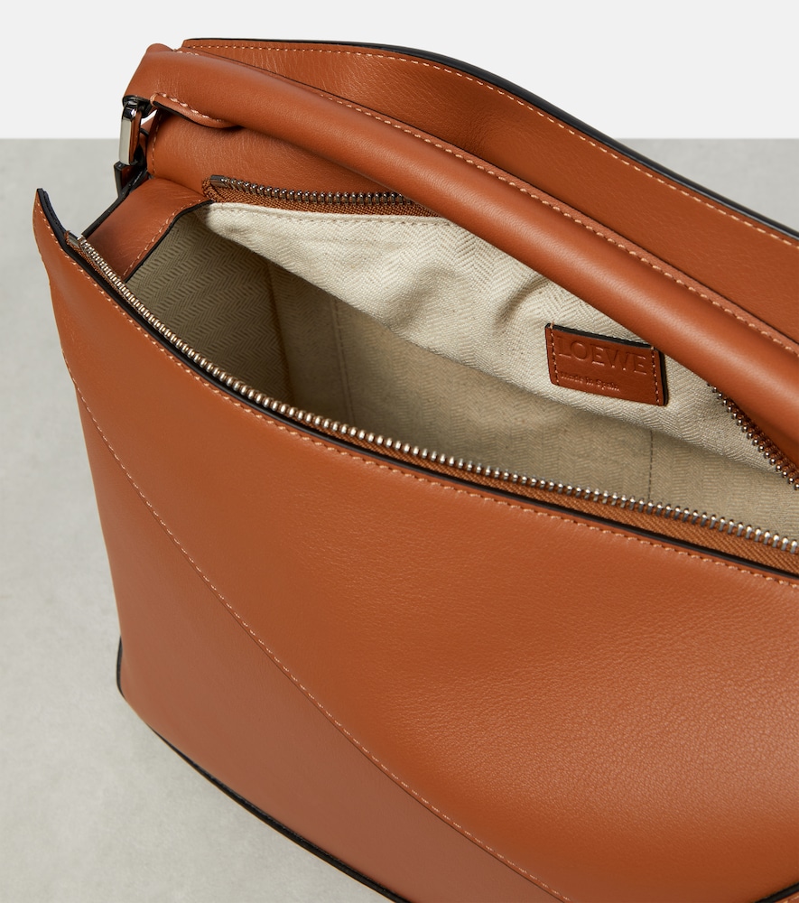 Loewe Puzzle Edge Medium leather top-handle bag | Thumbnail 5 Loewe Puzzle Edge Medium leather top-handle bag | Thumbnail 5