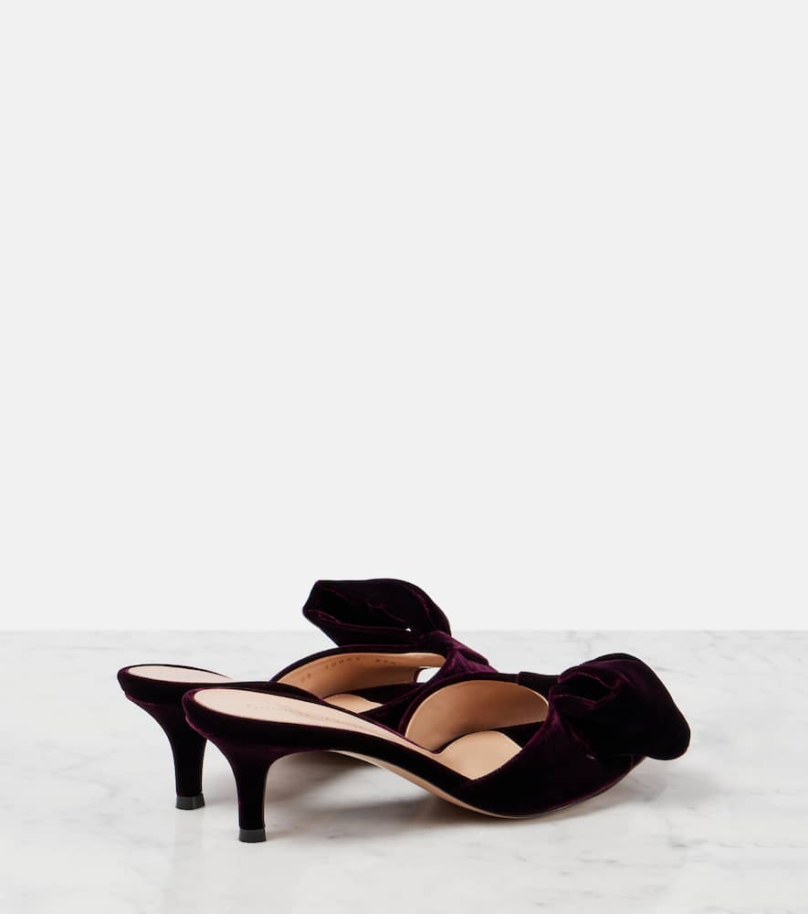 GIANVITO ROSSI 55 BOW-DETAIL VELVET MULES
