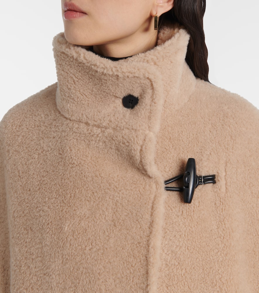 Jacquemus Fernando Teddy Jacket In Beige