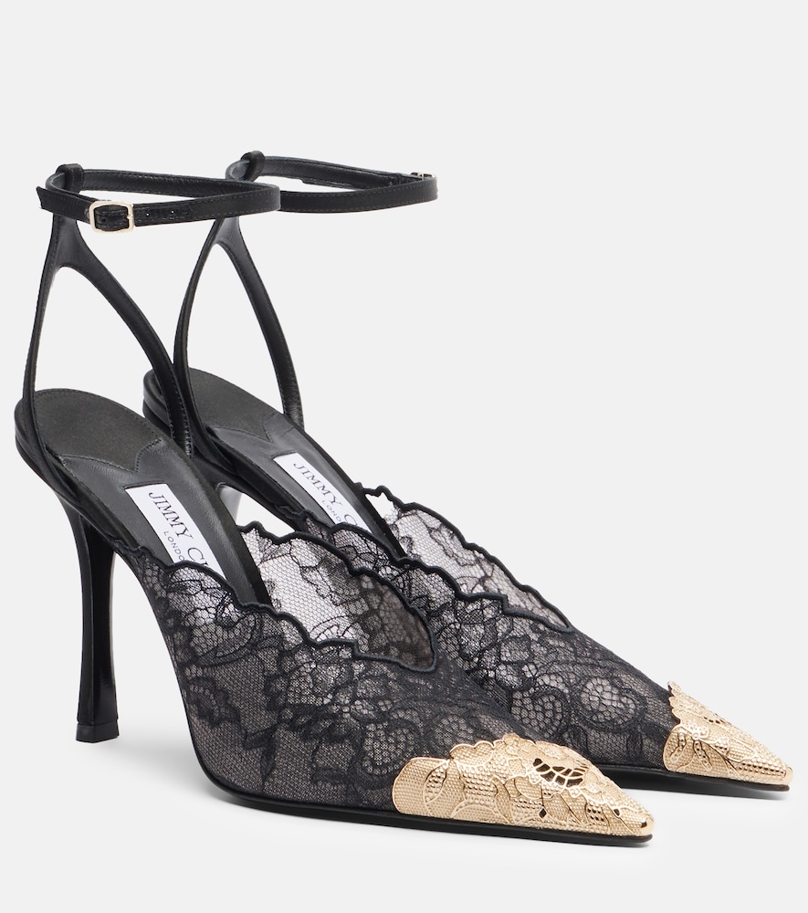 Jimmy Choo Escarpins Faiz 100 en dentelle et cuir 1350 €
