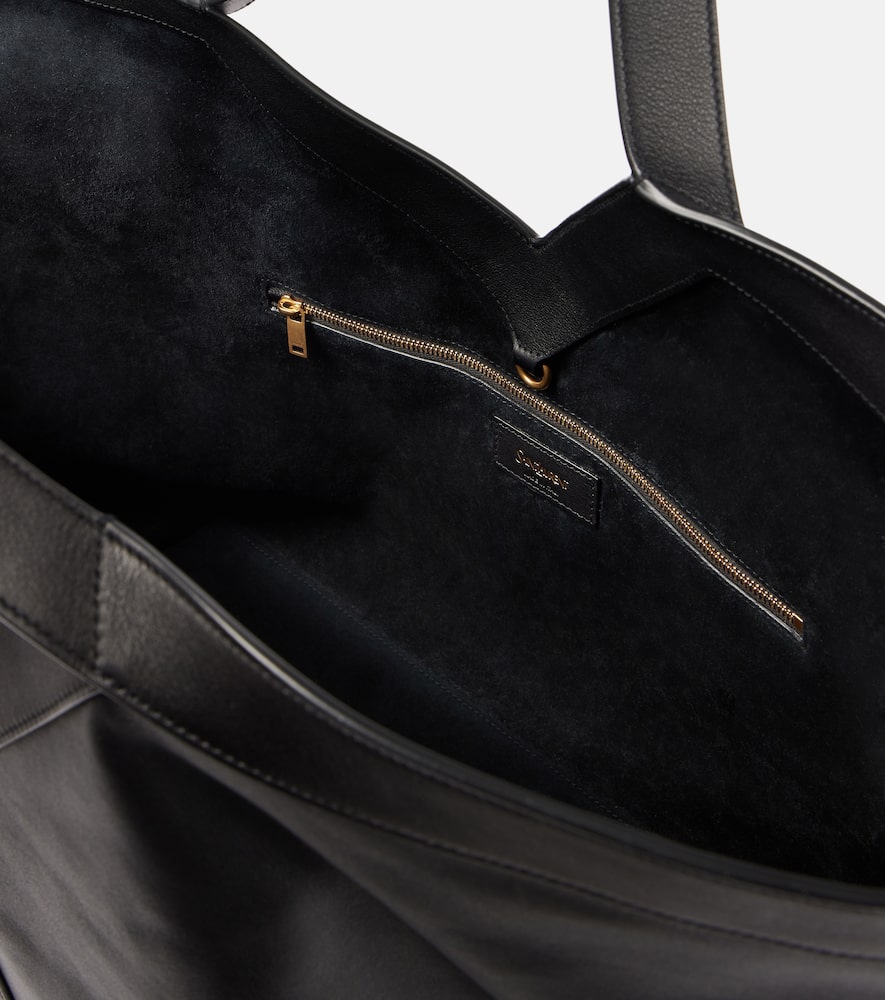 Saint Laurent Y Leather Tote Bag In Black