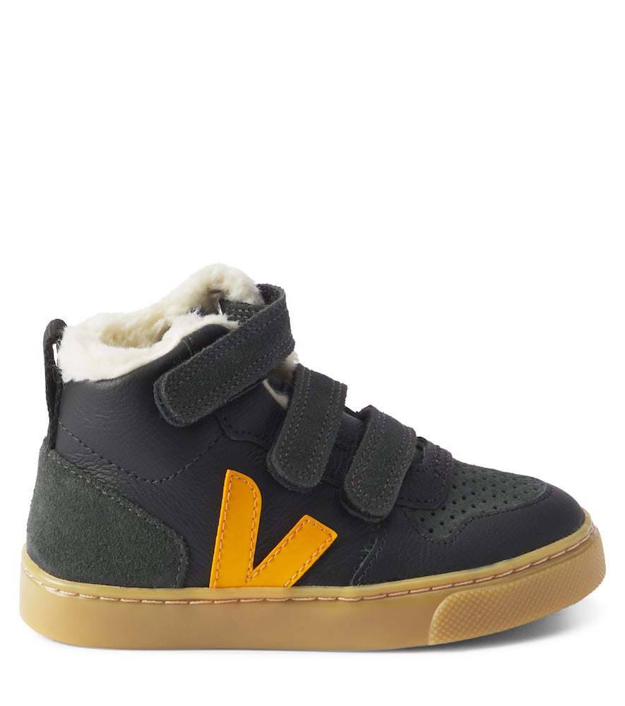 Veja Leather Sneakers In Black