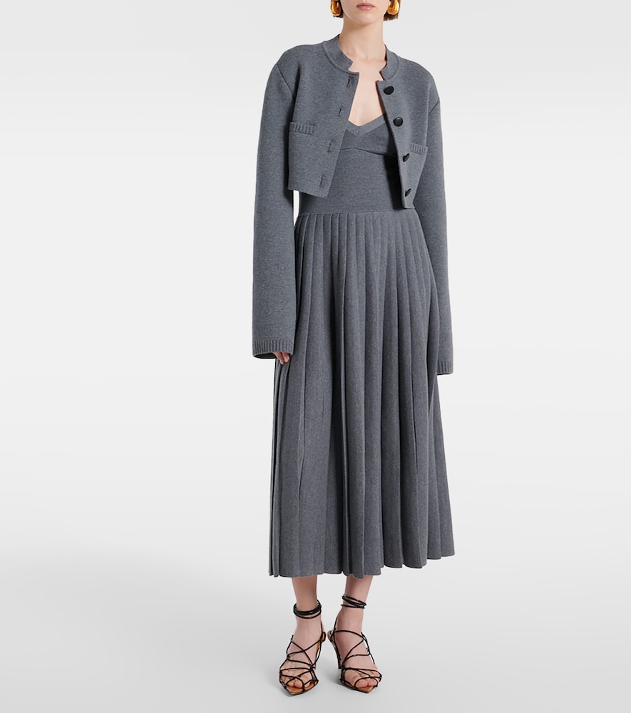 Khaite Ello Cropped Wool-blend Jacket In Grey