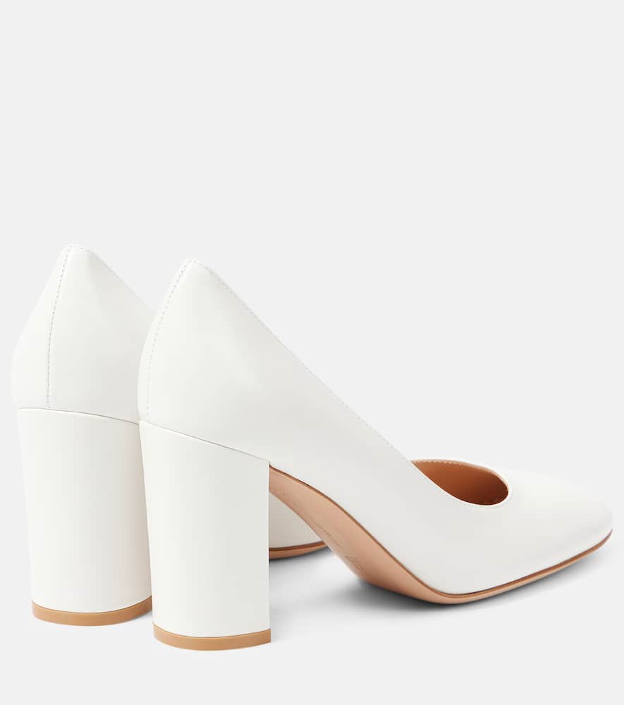 Gianvito Rossi 85 Leather Pumps In White
