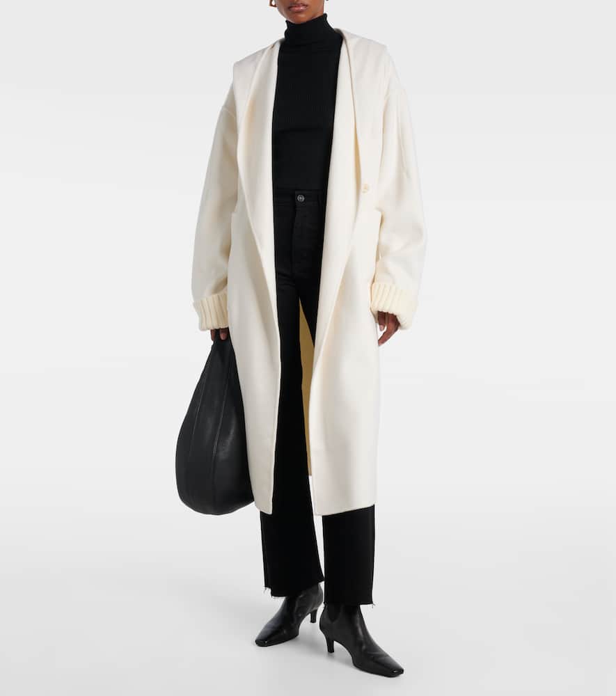 Aya Muse Hooded Wool And Cashmere Coat In White