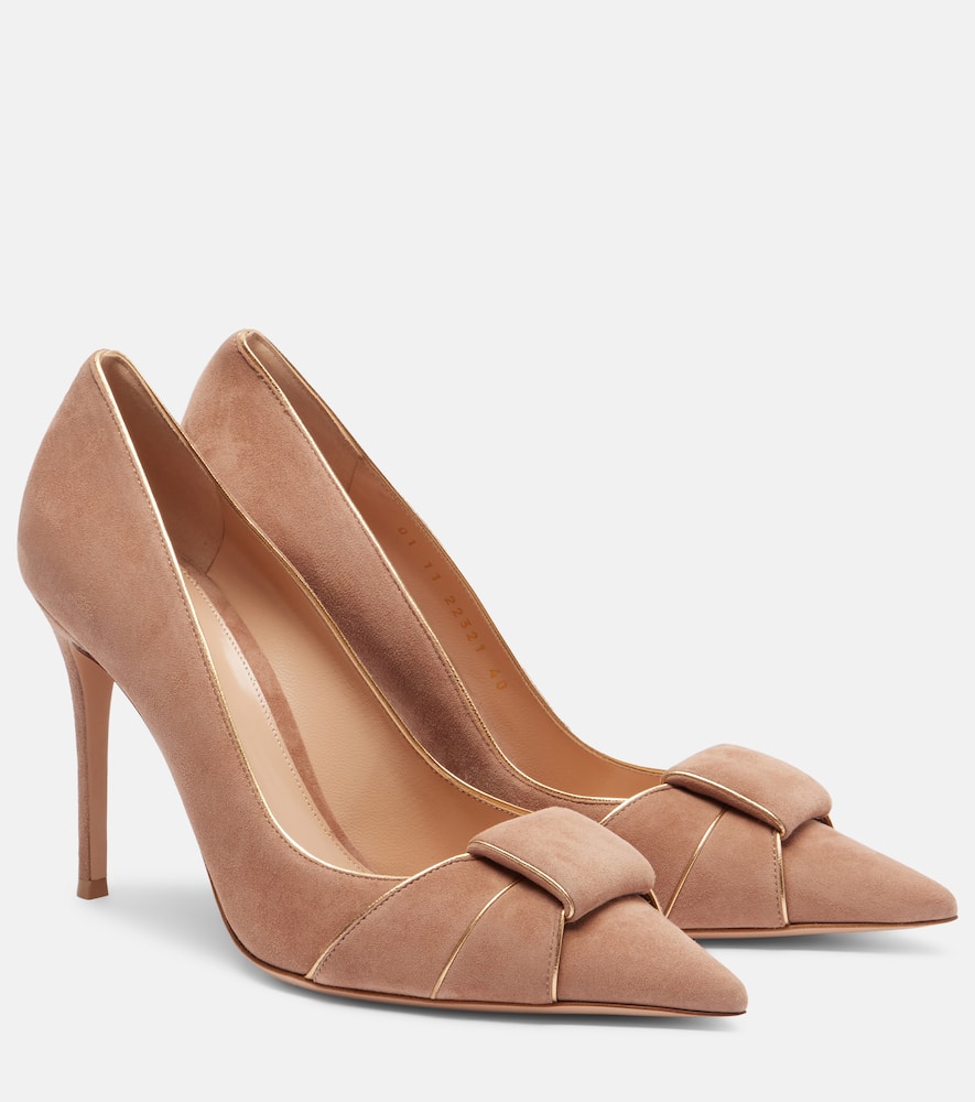 Gianvito Rossi Suede Pumps In Brown