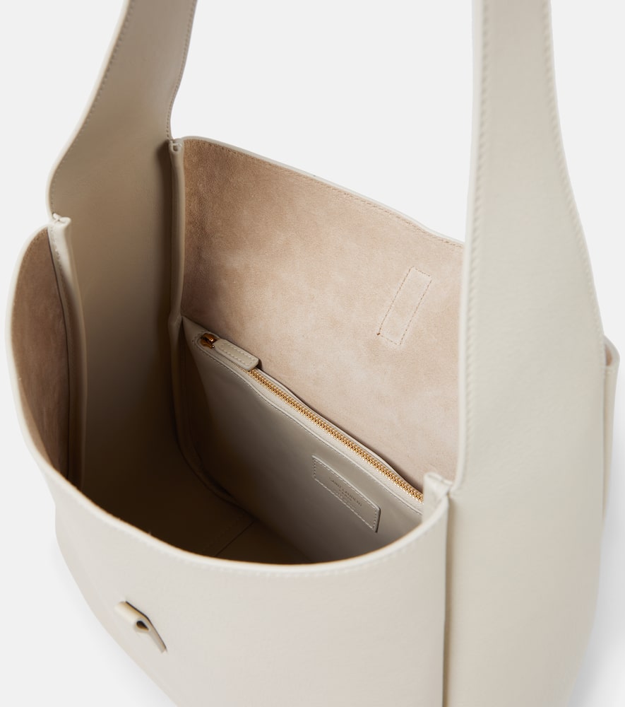 Saint Laurent Large Le 5 A 7 Supple Shoulder Bag In White