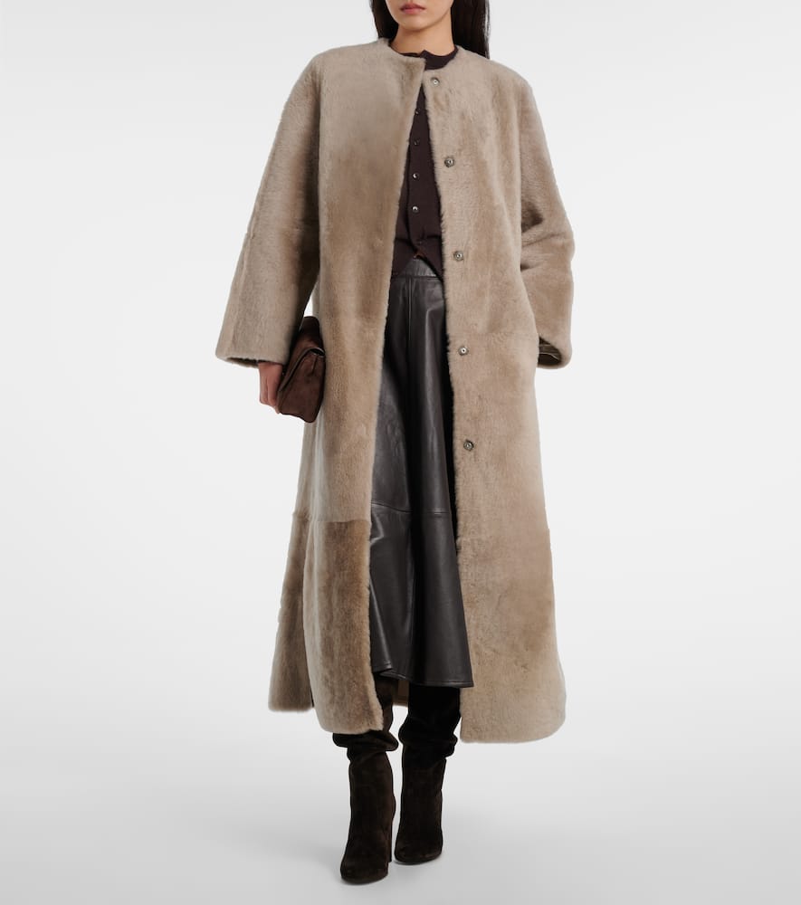 Yves Salomon Shearling Coat In Neutral