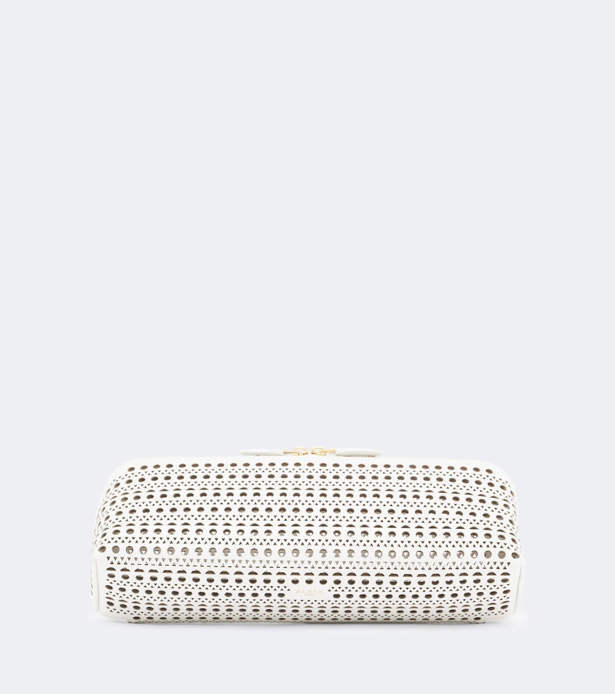 Alaïa Clutch Delta Small aus Leder