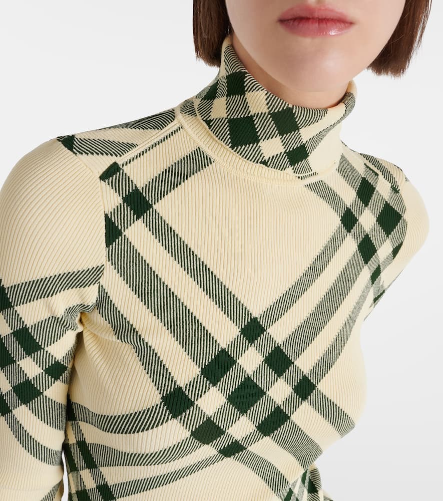 Burberry "dolcevita Rib In White