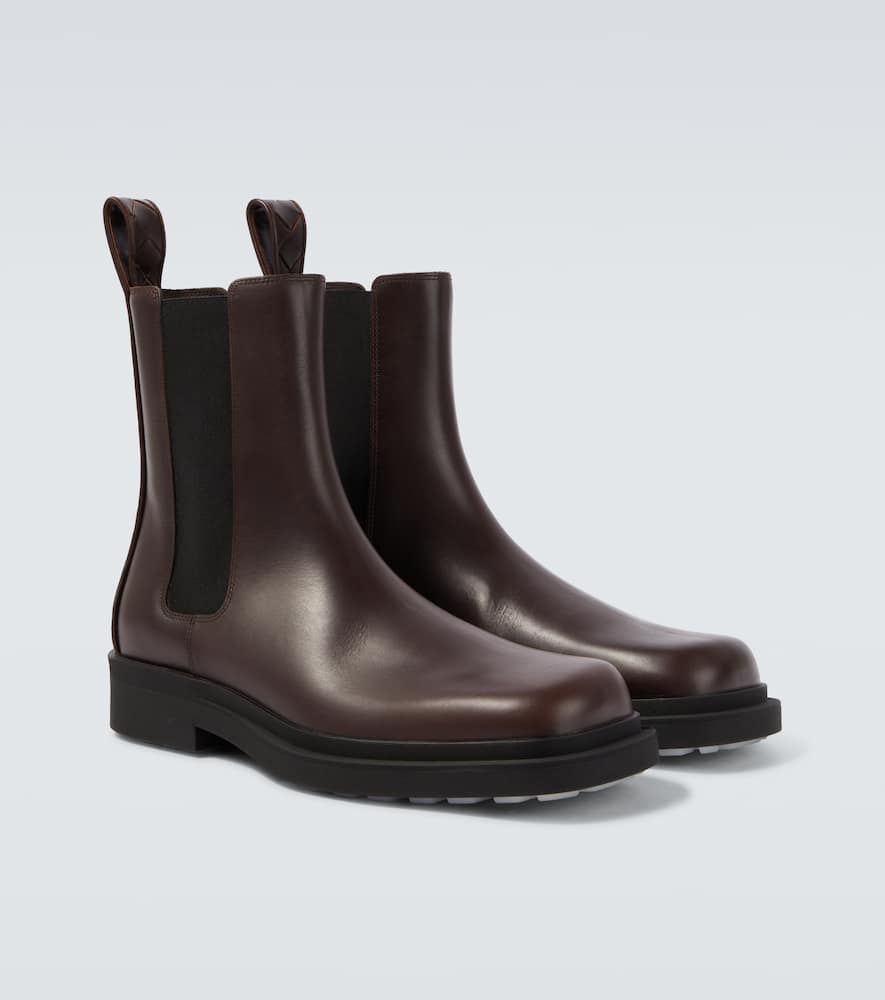 Bottega Veneta Ben Leather Chelsea Boots In Brown