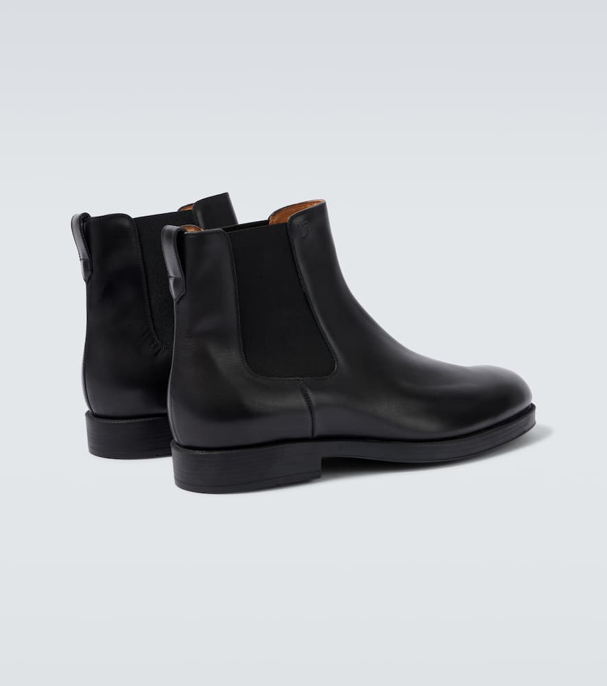 Tod's Leather Chelsea Boots In Black