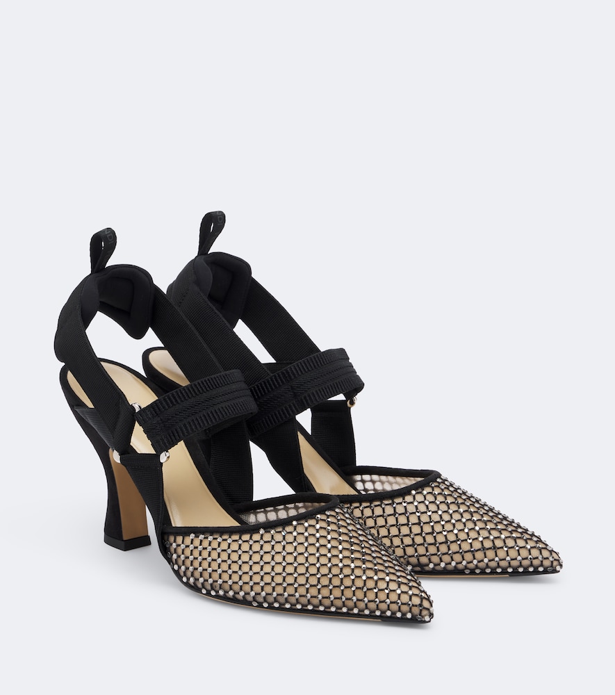 Fendi Escarpins Colibr en mesh et daim cristaux 1150 €