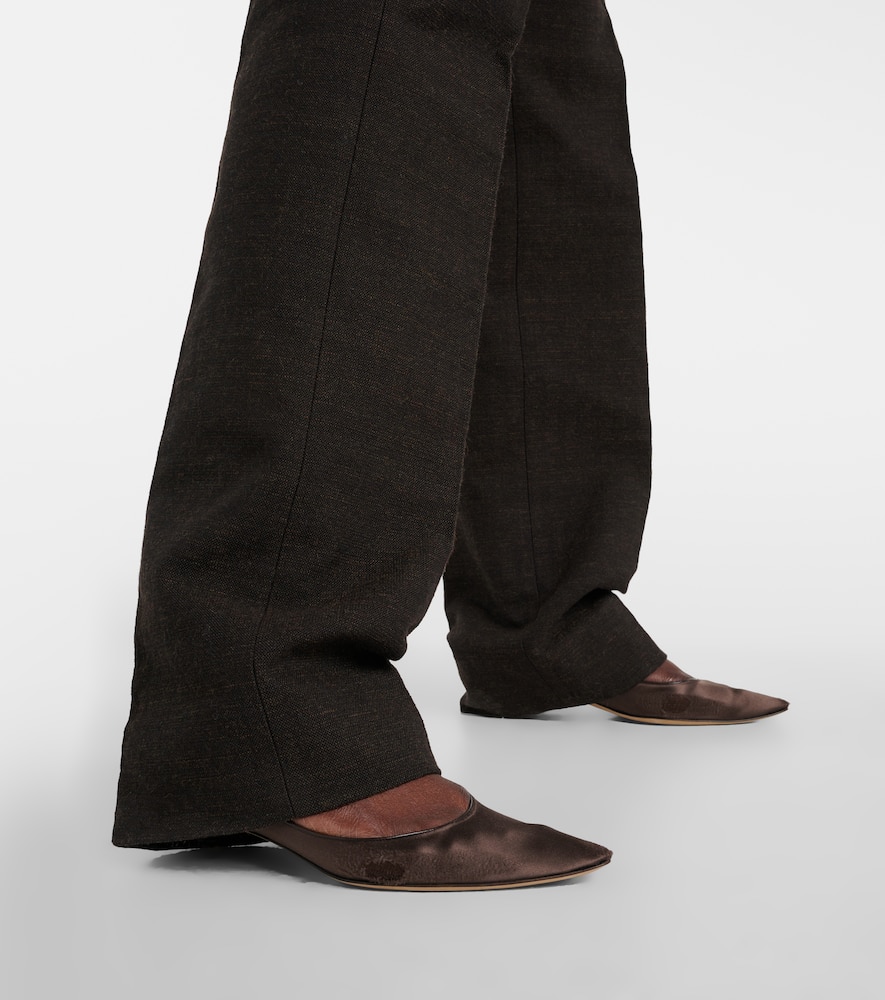 The Row Liisa Distressed Kitten-heel Pumps In Brown