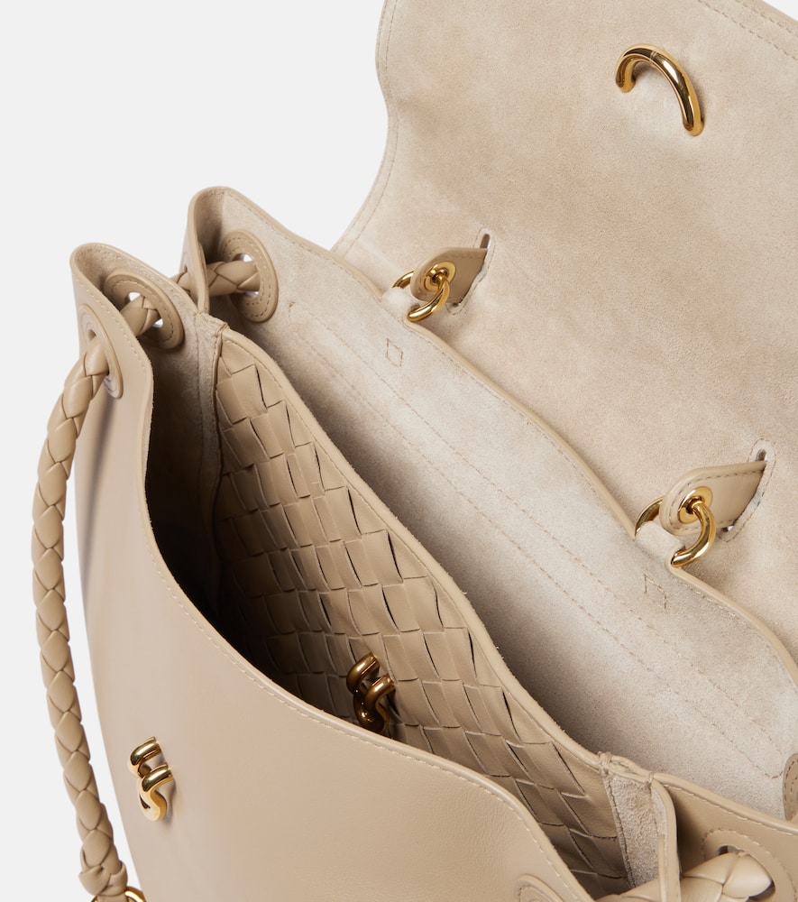Bottega Veneta Ciao Ciao Knot Medium Leather Tote Bag In Beige