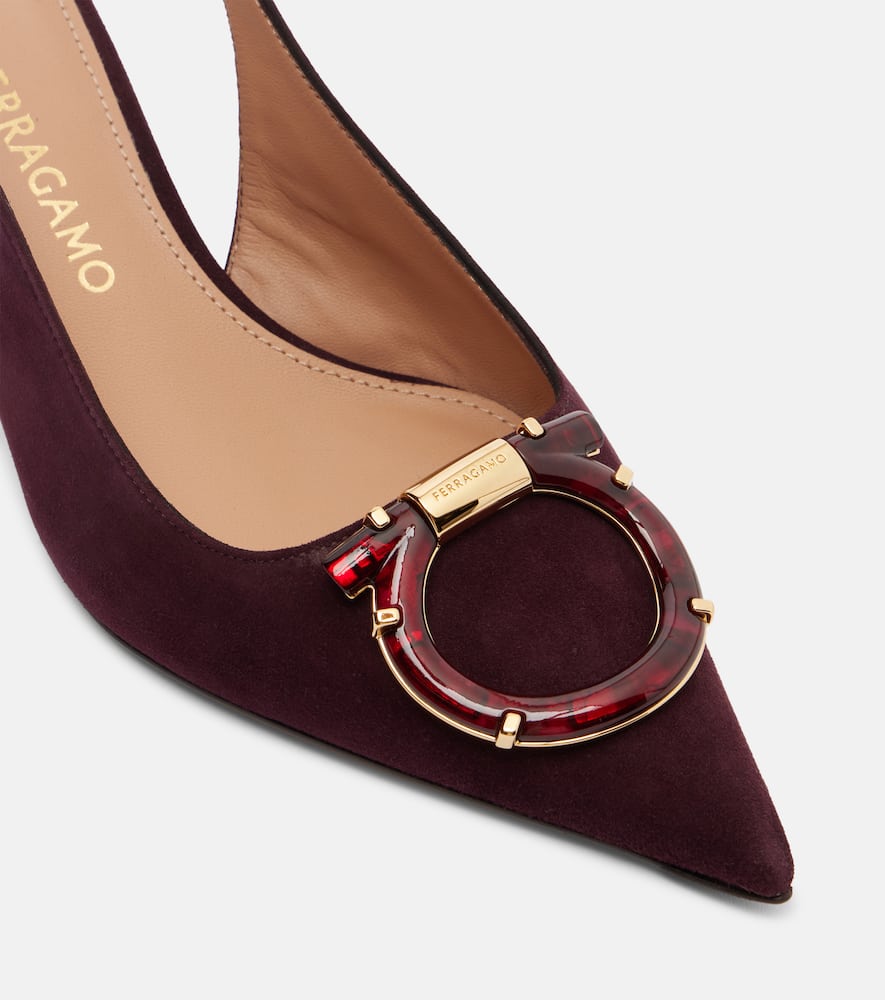 Ferragamo Sara 40 Gancini Suede Slingback Pumps In Burgundy