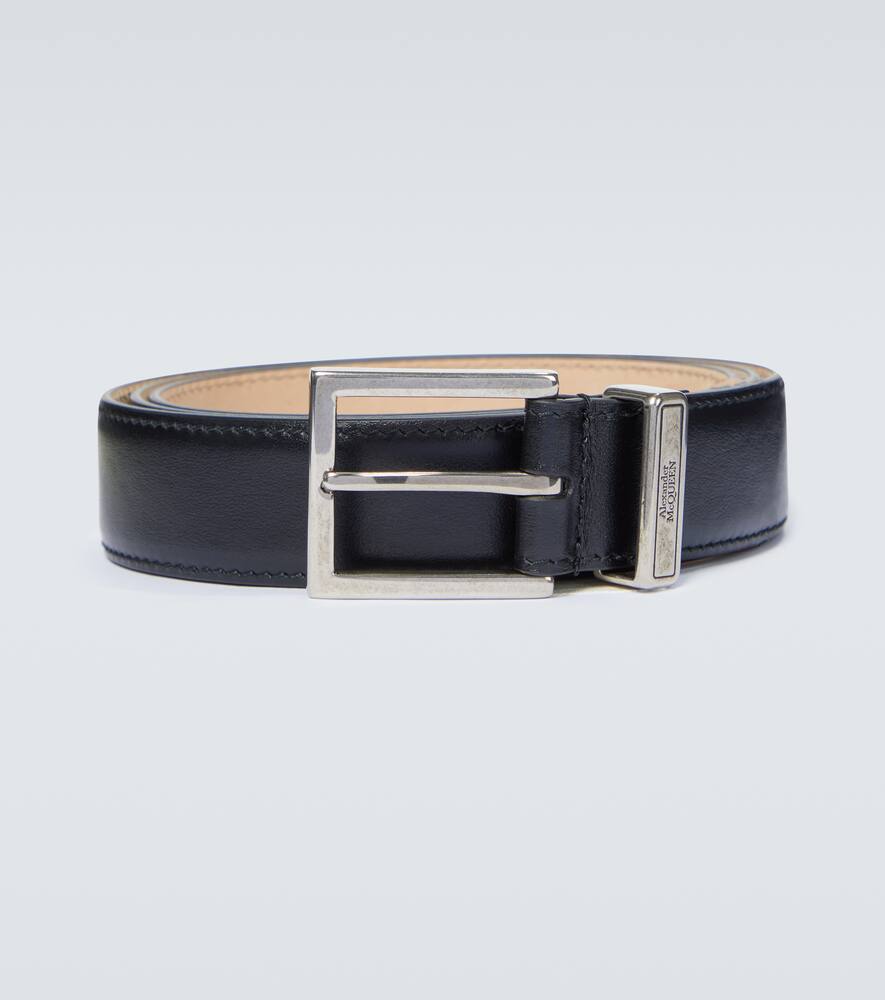 Alexander Mcqueen Twin Skull Leather Belt In Black