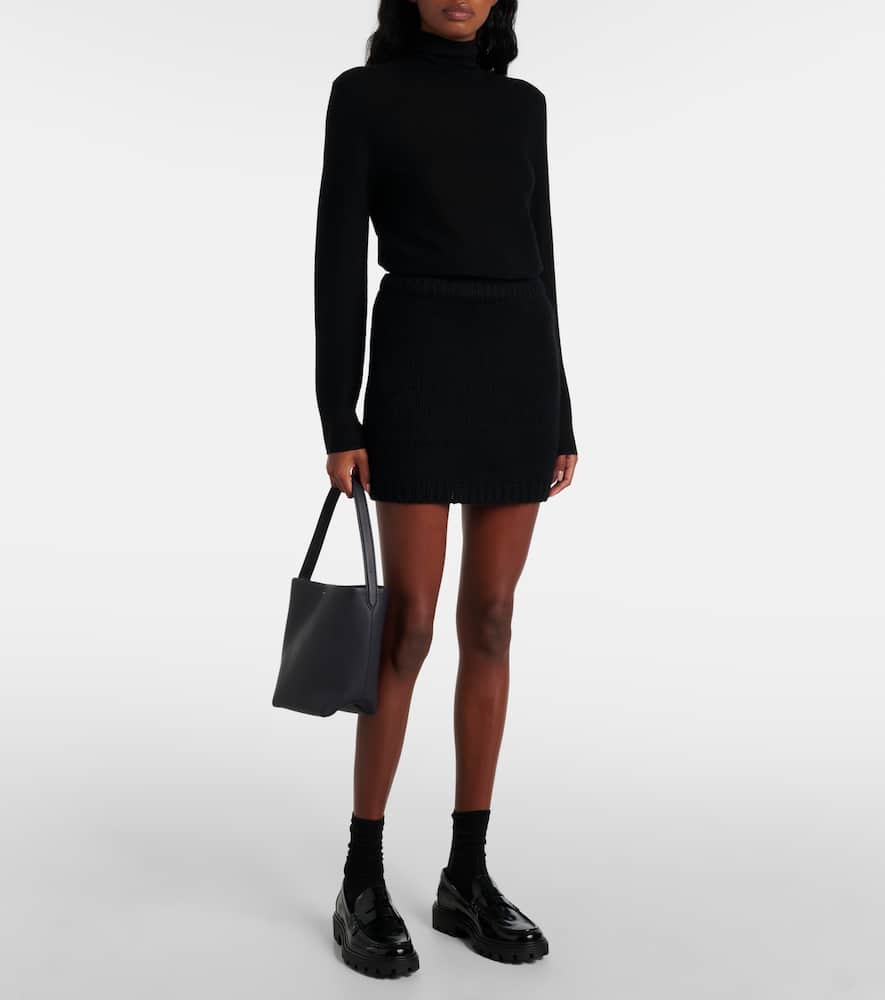 Lisa Yang Lory Ribbed-knit Cashmere Turtleneck Sweater In Black
