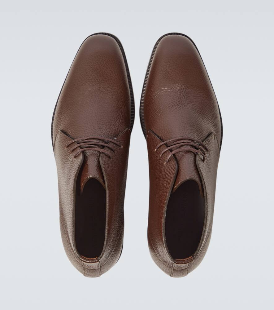 Manolo Blahnik Berwick Leather Desert Boots In Black