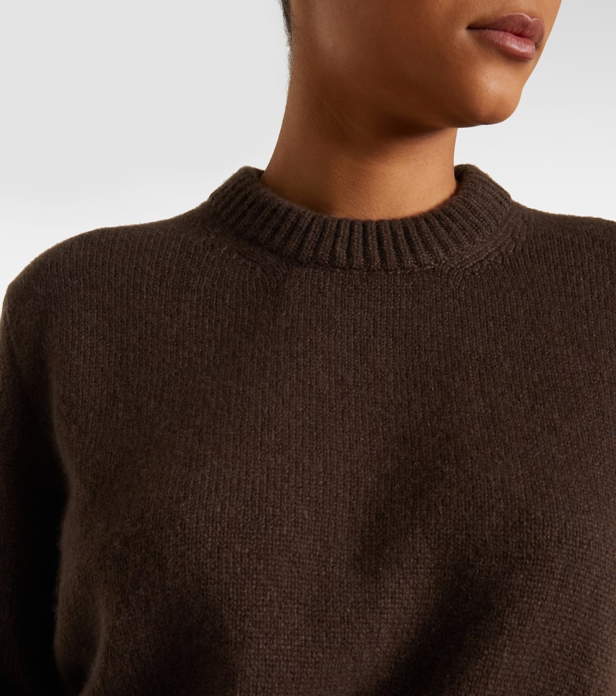 Khaite Davin Short-sleeve Sweater In Brown