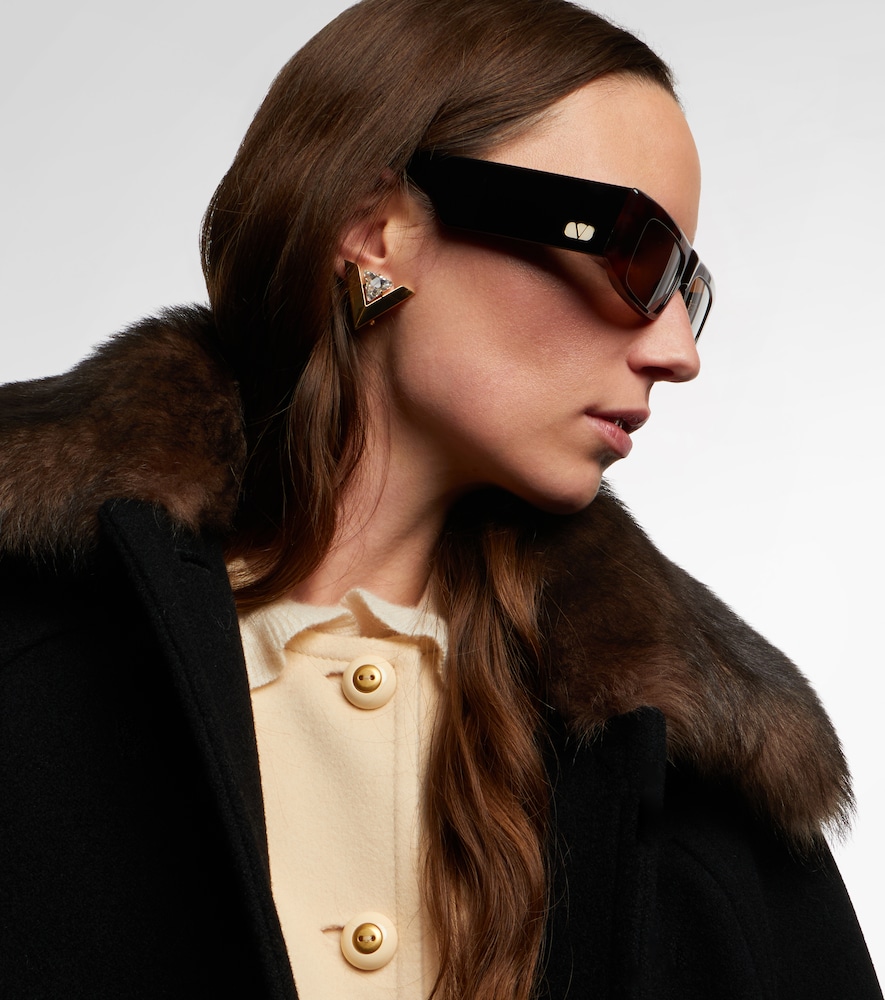  Valentino Valentino Eckige Sonnenbrille Vlogo 
