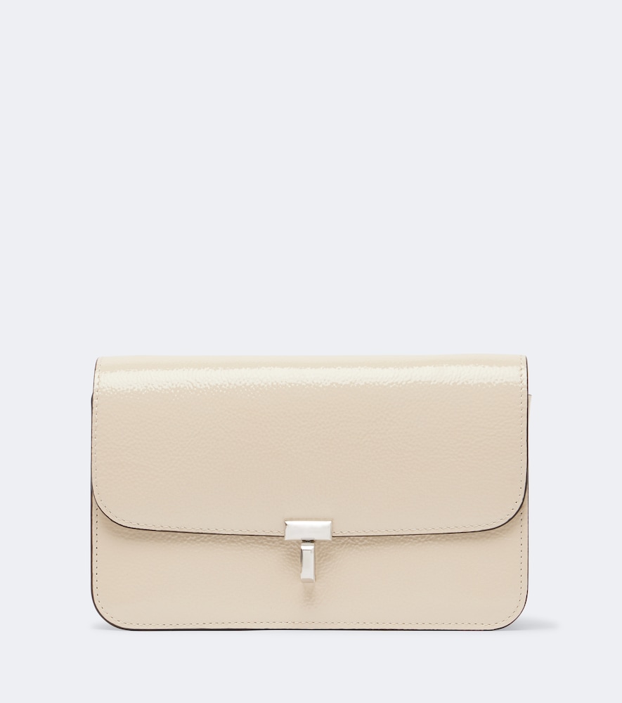 Crossbody Bag T-Lock aus Lackleder