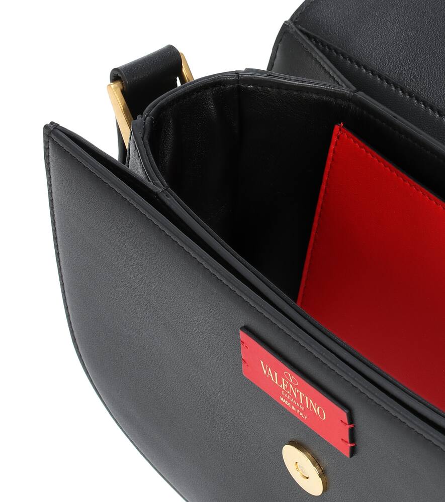 VALENTINO Valentino Garavani Supervee leather shoulder bag,P00440627