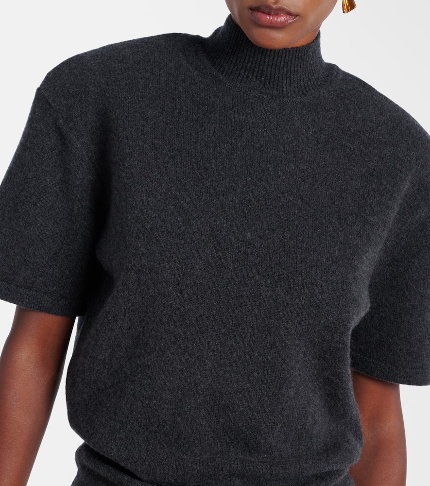 Jacquemus Knitted Wool And Cashmere Sweater In Gray