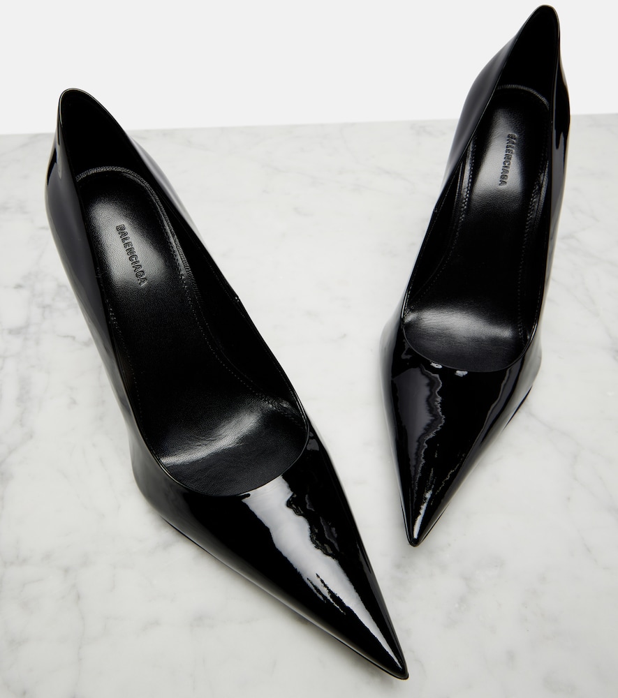  Balenciaga Balenciaga Verzierte Pumps Aus Lackleder 