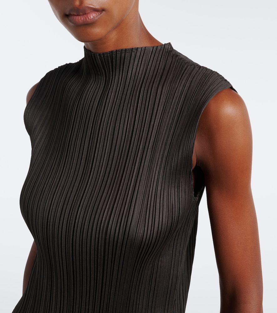 Issey Miyake Monthly Colors: August Pleated Top