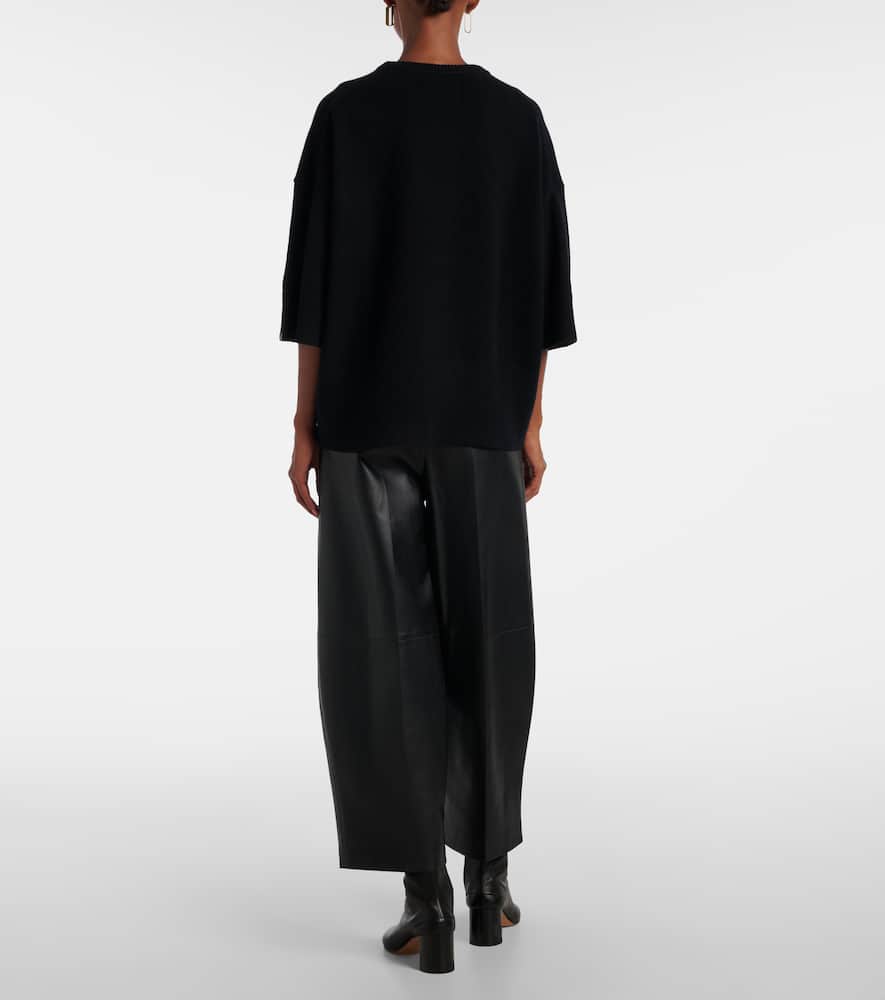 Extreme Cashmere N°433 Sassie Cashmere Sweater In Black
