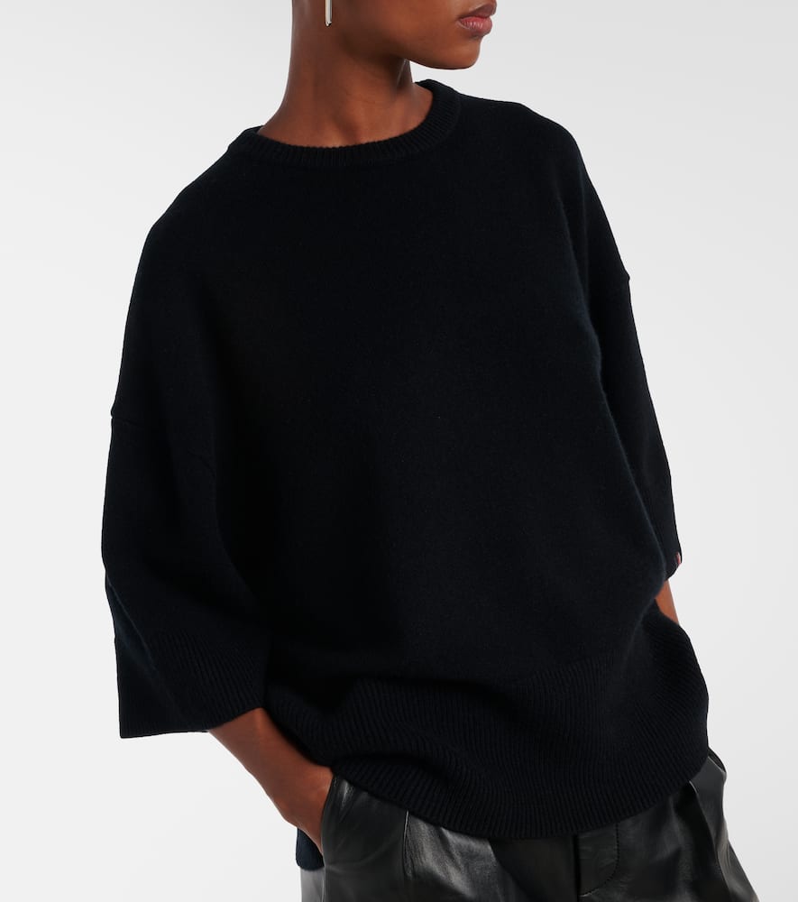 Extreme Cashmere N°433 Sassie Cashmere Sweater In Black