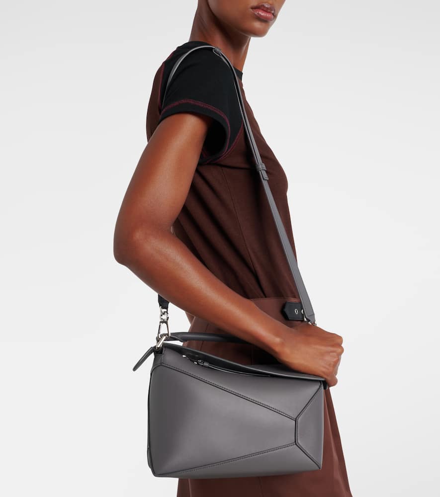 Loewe Puzzle Edge Small Leather Shoulder Bag In Gray