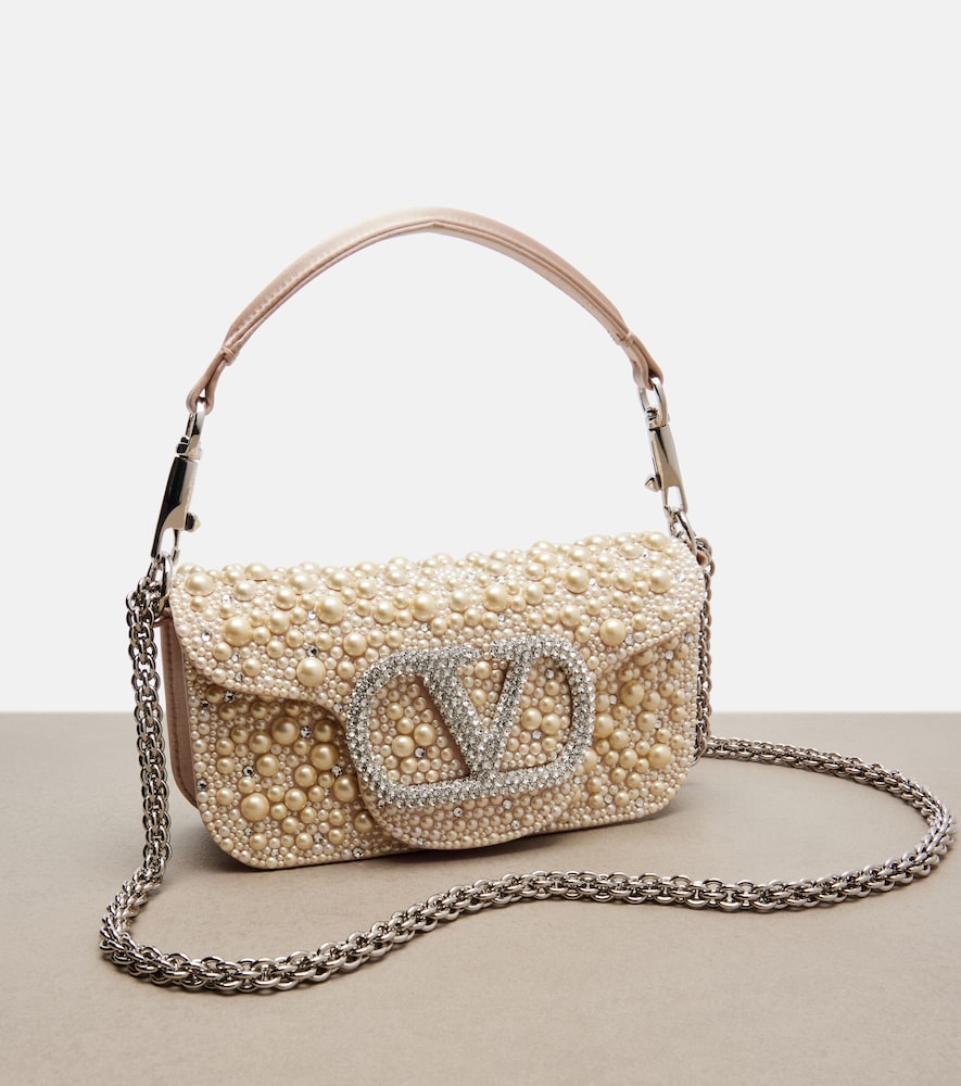  Valentino Garavani Valentino Garavani Schultertasche Locò Small Aus Satin 