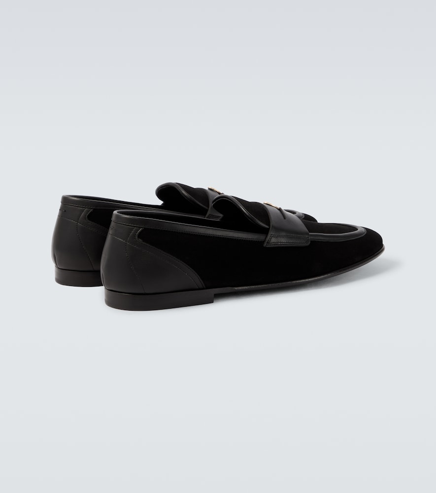 Dolce & Gabbana Ariosto Black Loafers With Metallic Dg Logo Plate On The Front In Leather And Suede Man In Black