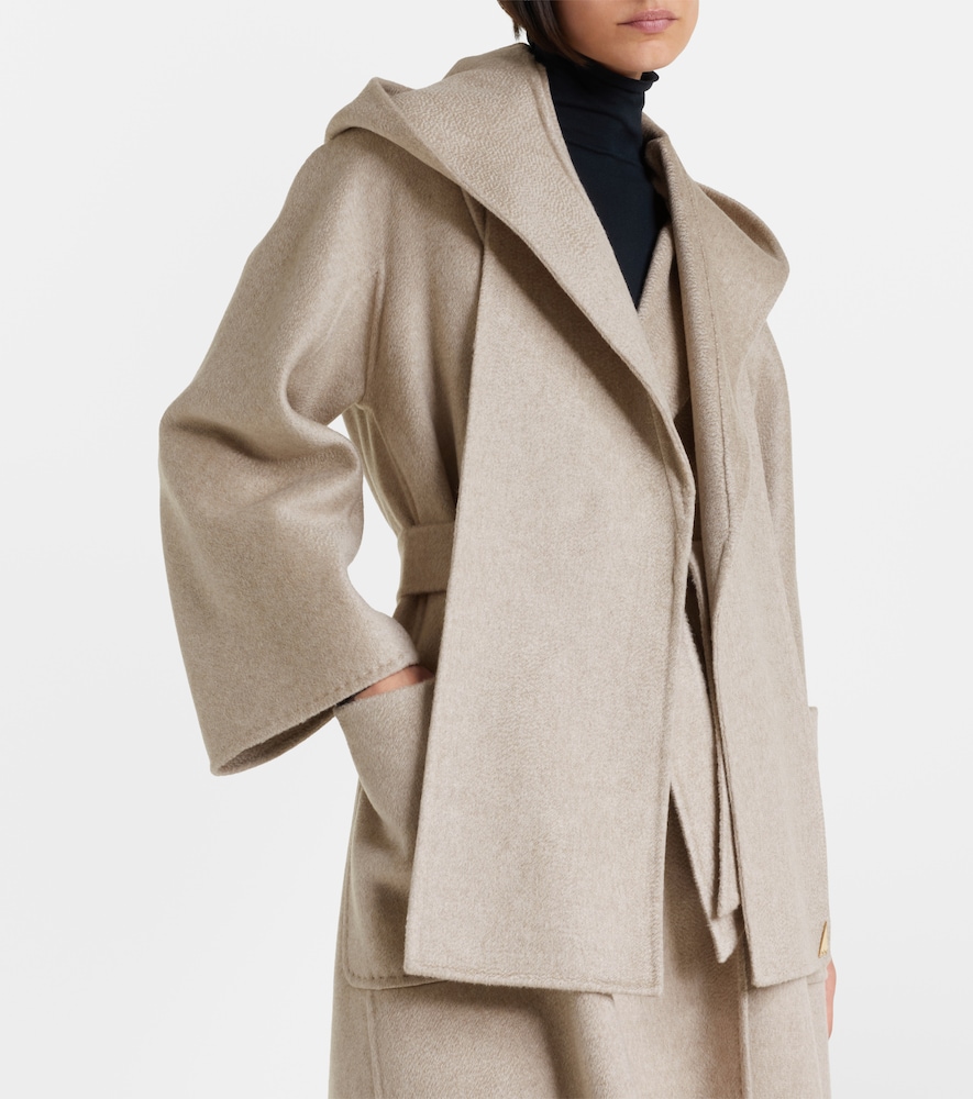  Max Mara Max Mara Hooded Cashmere Scarf 