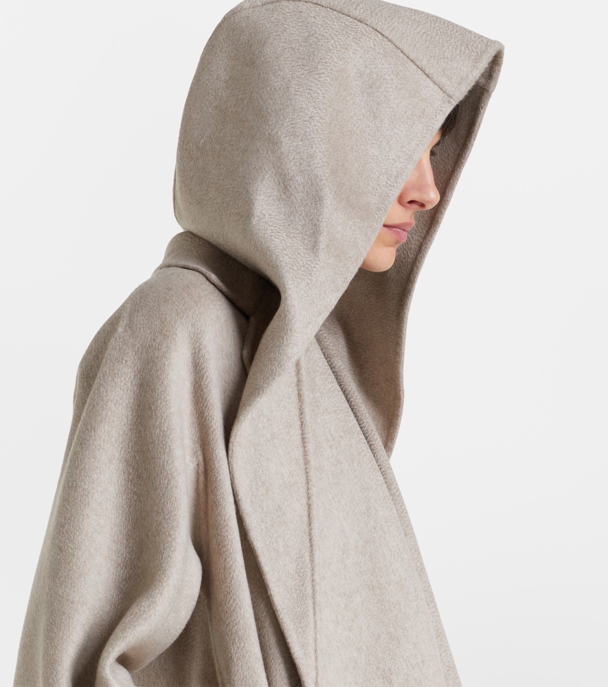  Max Mara Max Mara Hooded Cashmere Scarf 