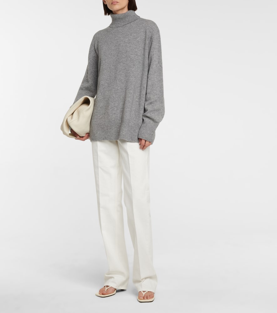 Shop The Row Stepny Wool And Cashmere Turtleneck Sweater In Grey