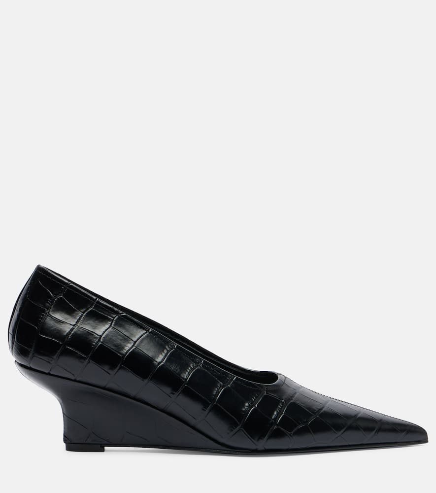 Totême Croc-effect Leather Wedge Pumps In Black