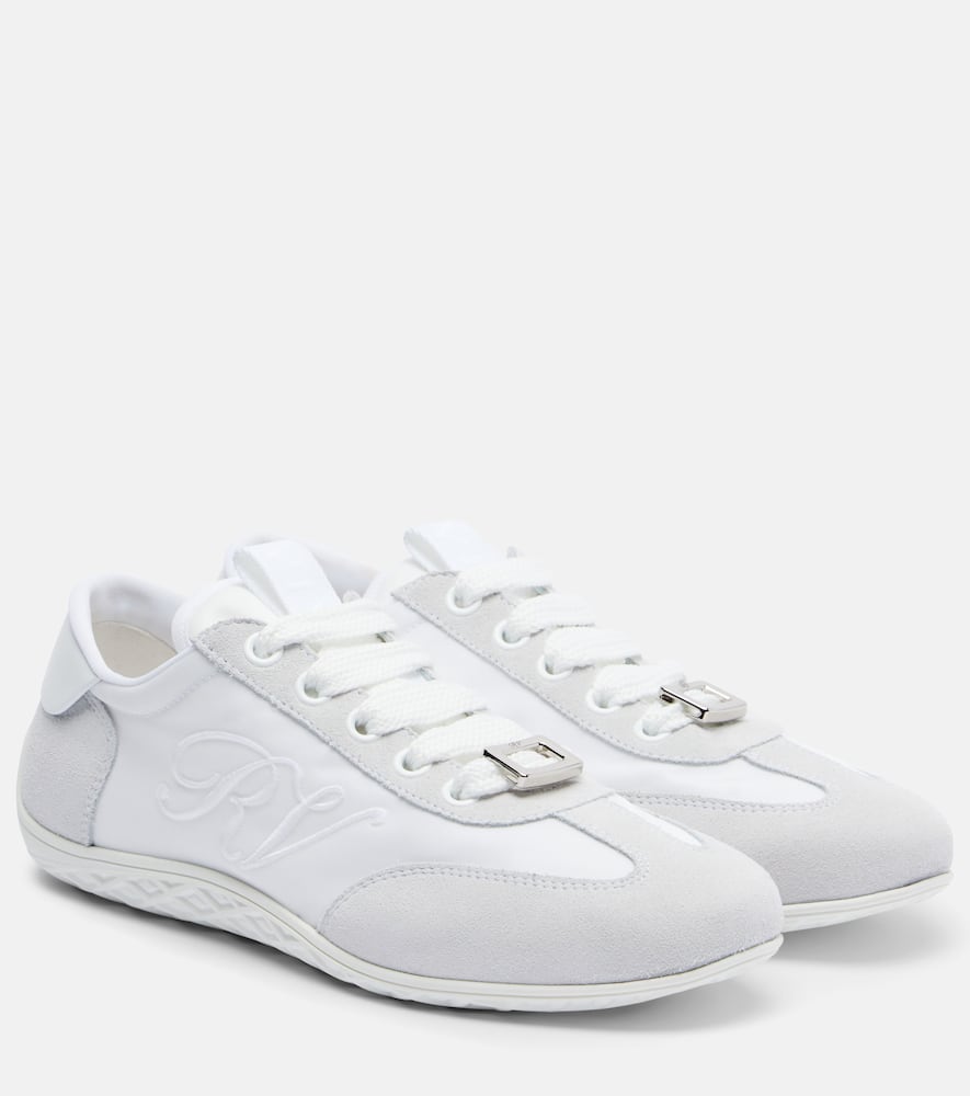 Roger Vivier Low-top Sneakers Metal Eyelets Rubber Sole Suede Panels In White