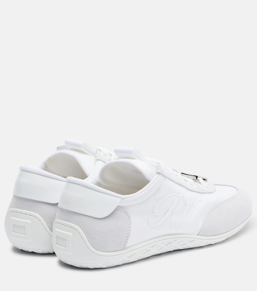 Roger Vivier Low-top Sneakers Metal Eyelets Rubber Sole Suede Panels In White