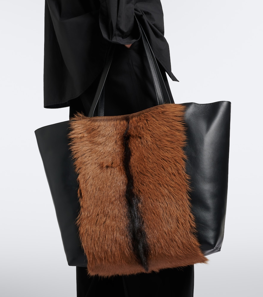 Roam Large Tote Bag