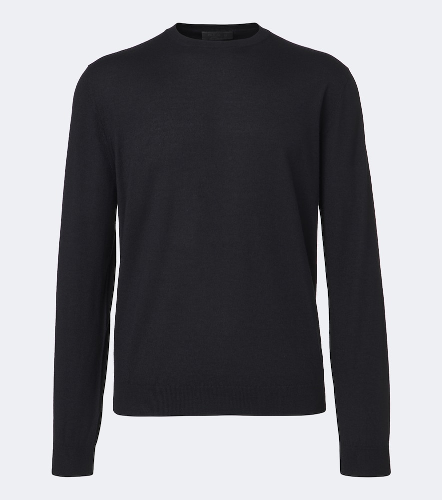 Cashmere And Sweater