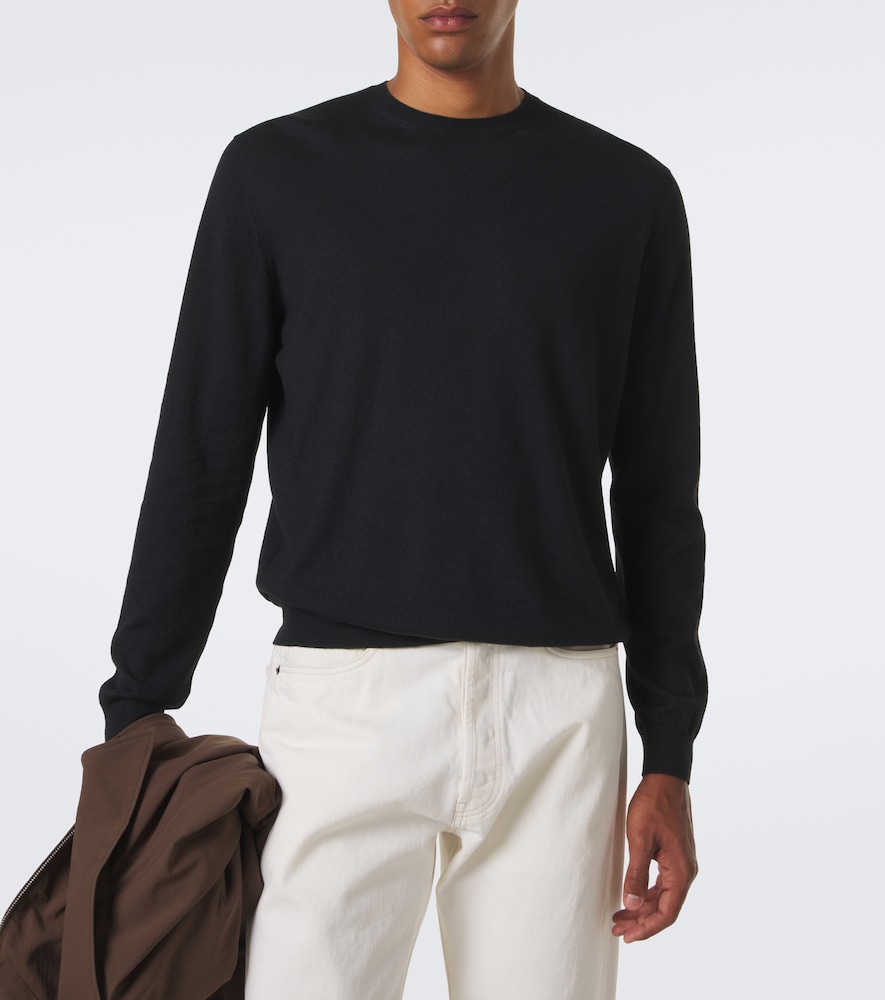 Cashmere And Sweater