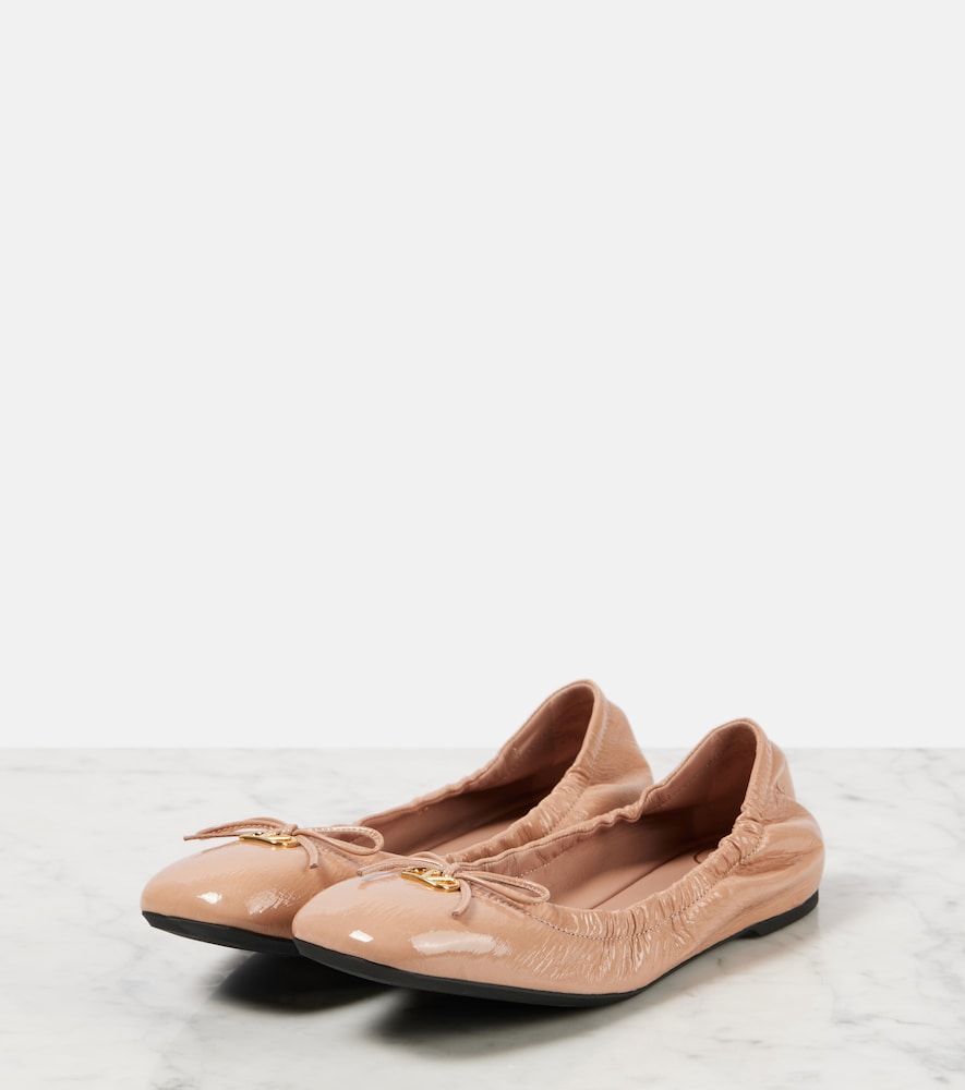  Valentino Garavani Valentino Garavani Ballerinas Vlogo Signature Aus Lackleder 