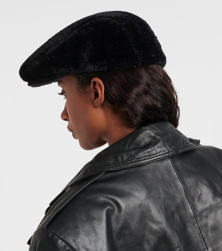 Ruslan Baginskiy Logo Flat Cap In Black