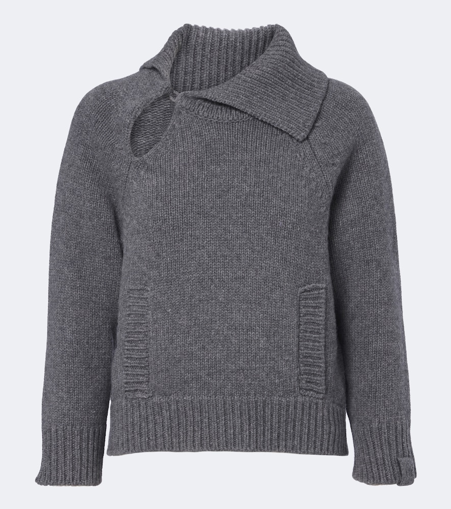 Pullover in lana vergine asimmetrico